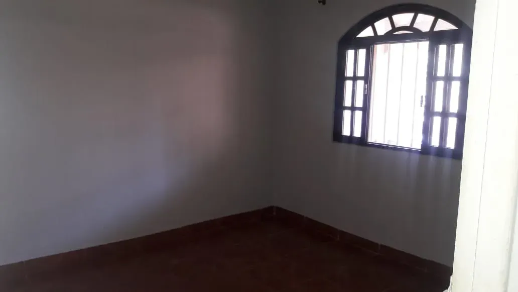 Casa com 2 quartos e 2 banheiros — photo 3