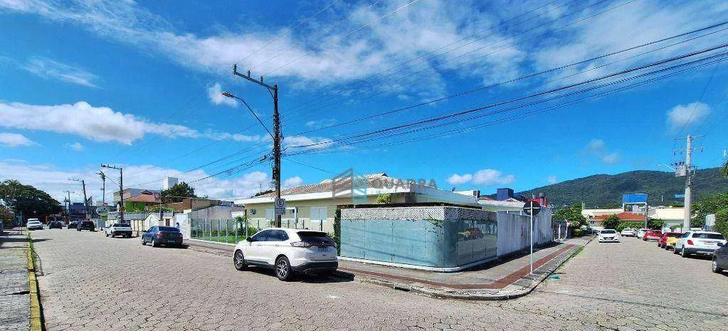 5-bedroom house with a private pool in Florianópolis — photo 27