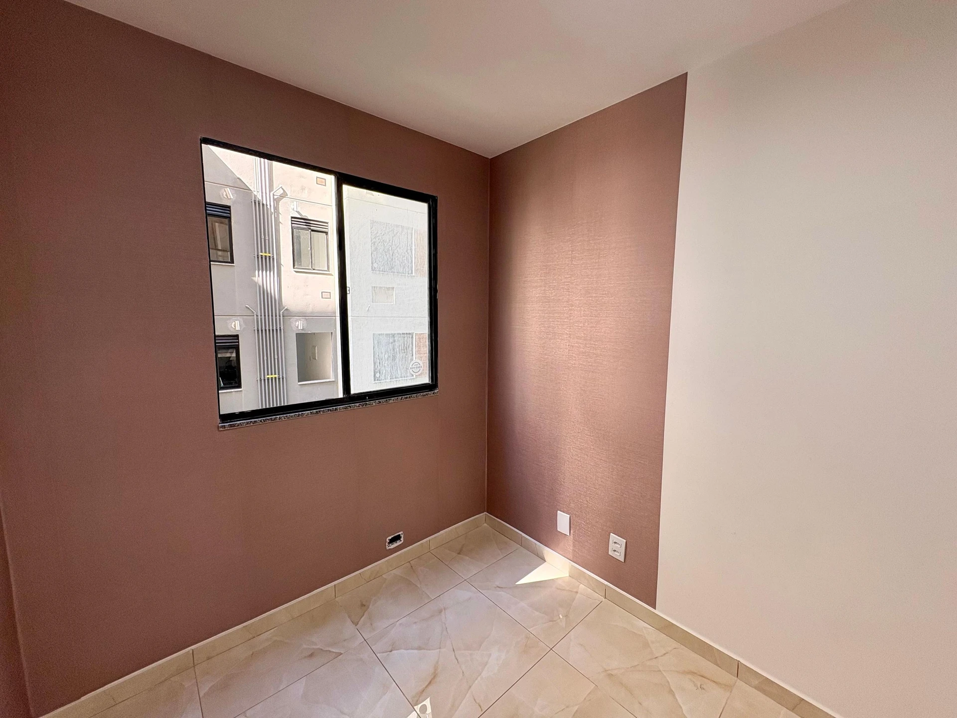 2-bedroom apartment in a building with a gym — photo 12