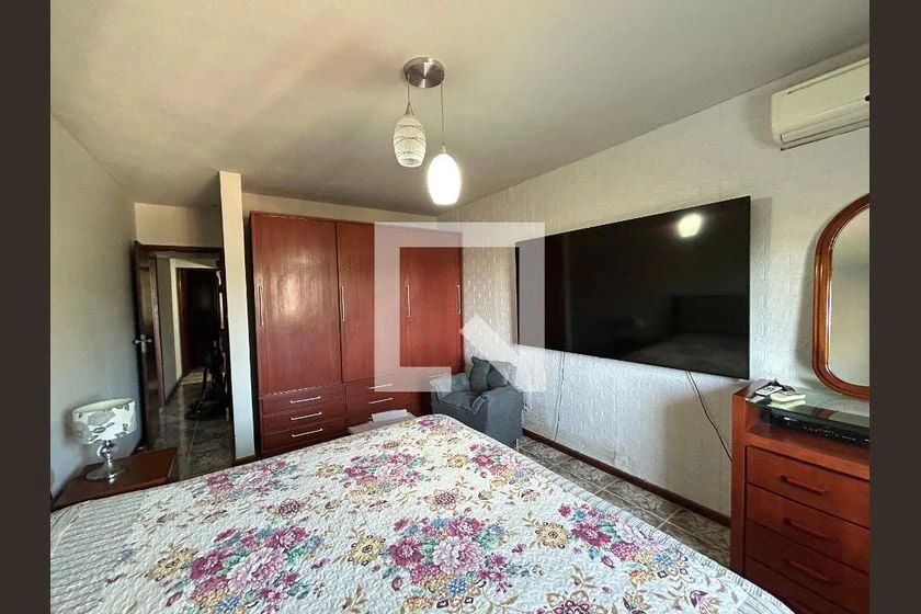 Furnished house with 2 bedrooms and 160 m², no parking — photo 18