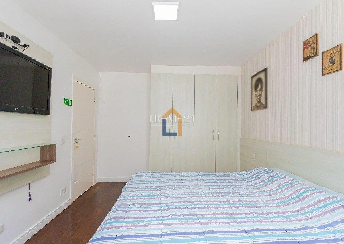 Unfurnished house with 4 bedrooms and open-plan kitchen — photo 13