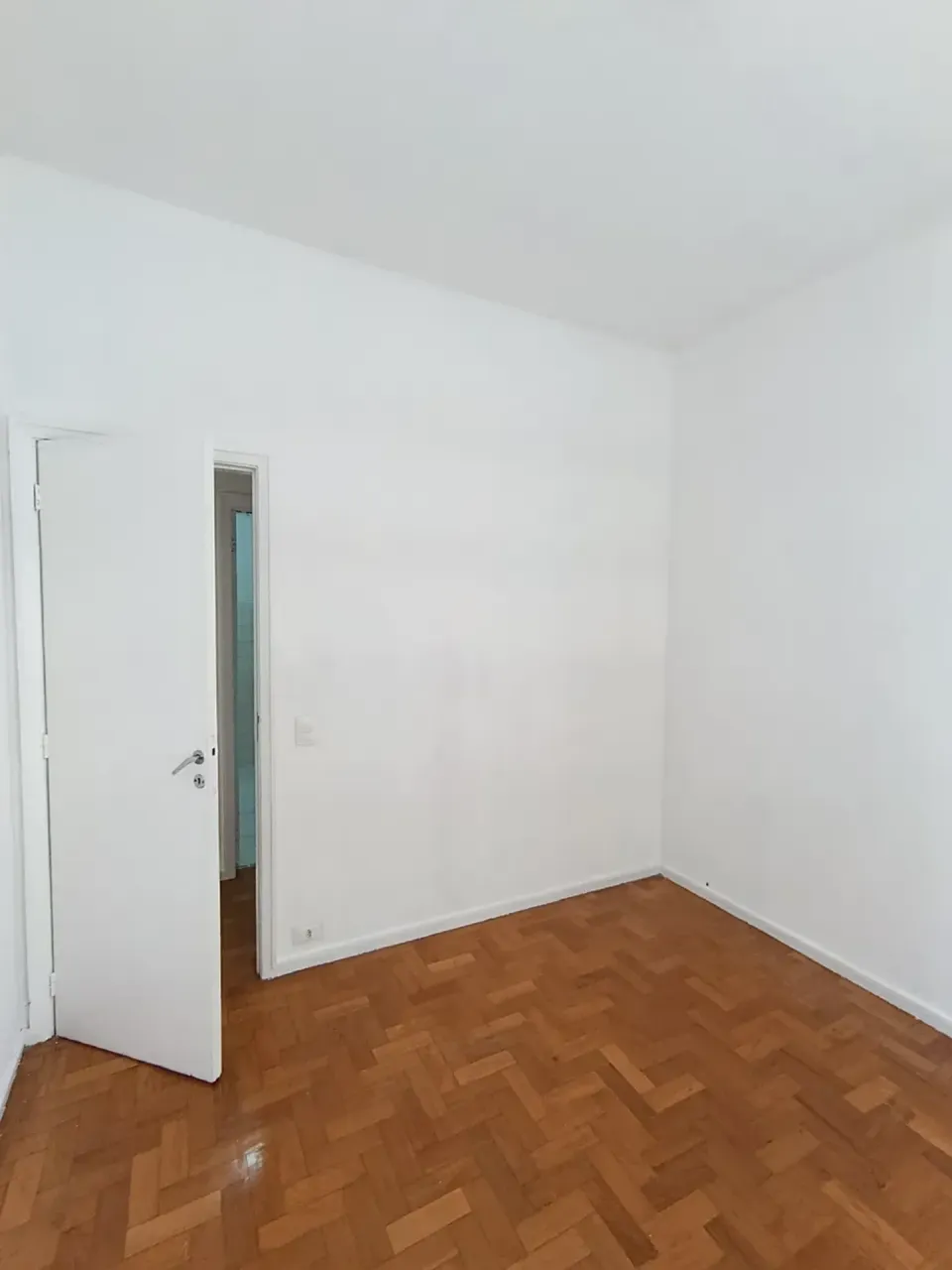 57 m² apartment with 2 bedrooms and 2 bathrooms — photo 13