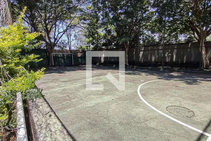 60 m² rental apartment with 2 bedrooms and 1 parking