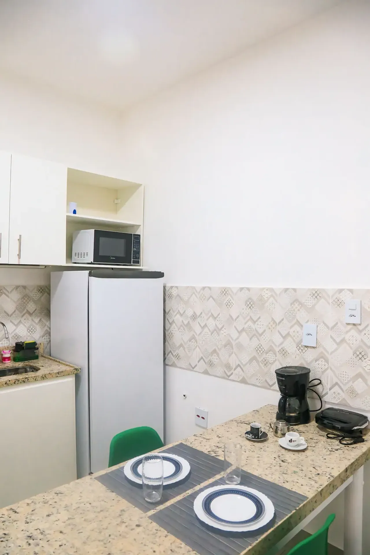 Monoambiente con espacio de home office en Rio de Janeiro — photo 8