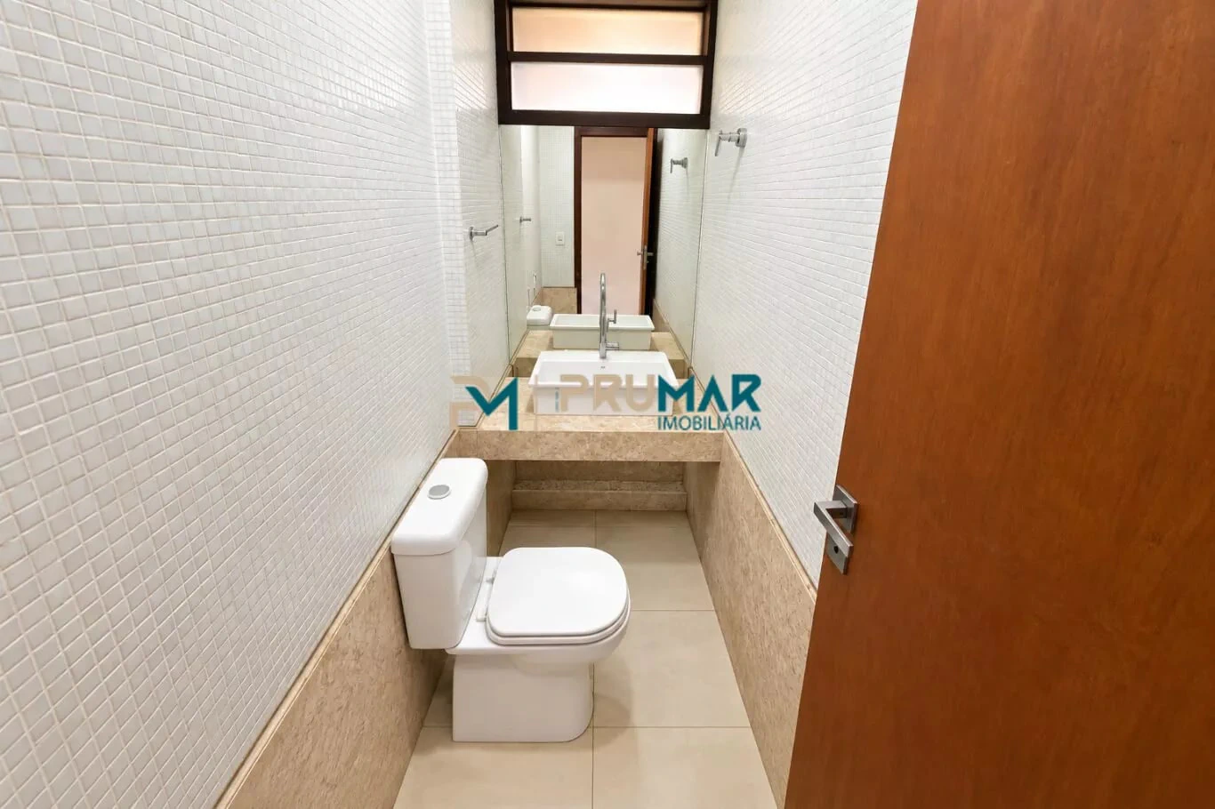 4 quartos e vista para a água: casa de 370 m² — photo 28