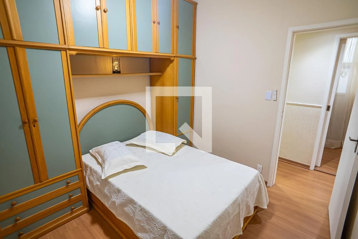 Furnished apartment with private garden and 2 bedrooms — photo 4