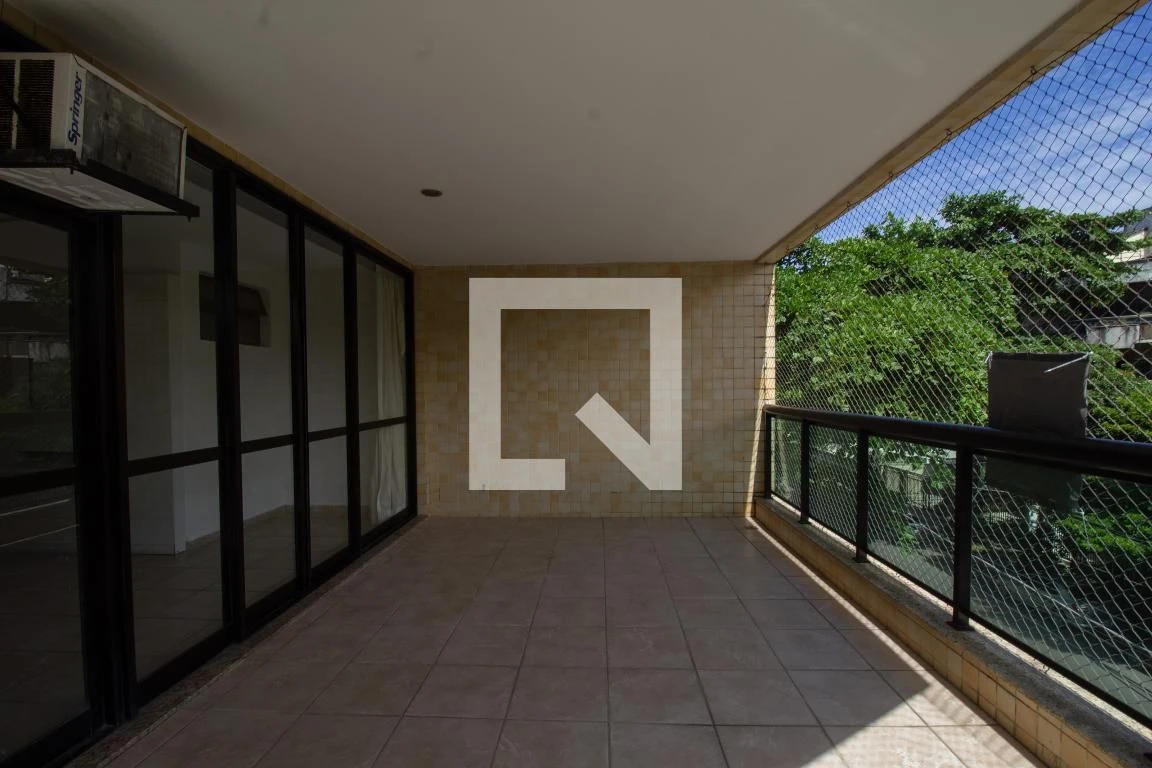 Apartamento com 4 suítes e varanda envidraçada — photo 8
