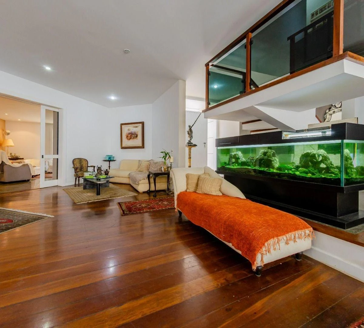 Furnished house with 6 bedrooms and 690 m² — photo 7