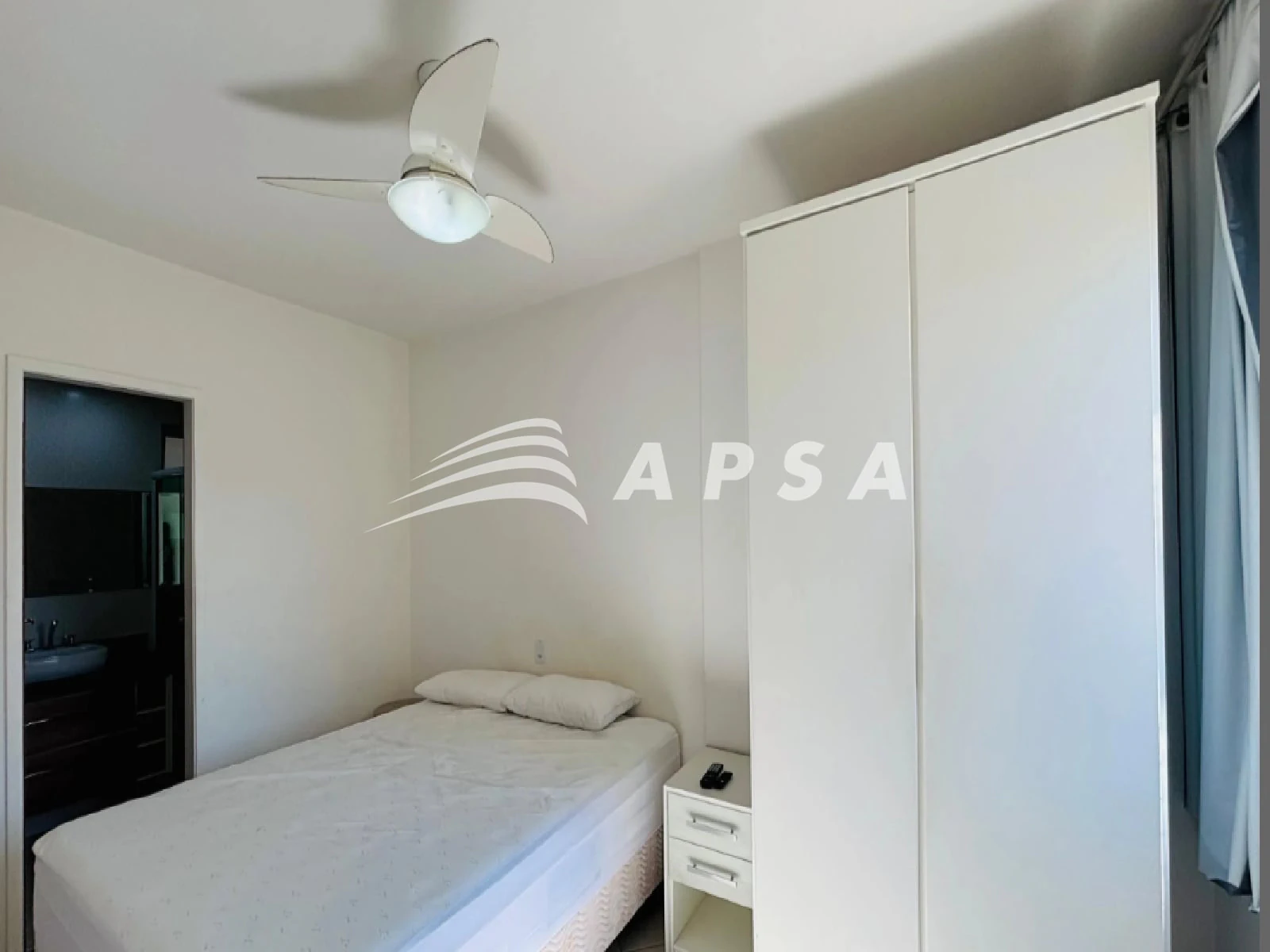 Furnished 2-bedroom apartment with 79 m² — photo 17