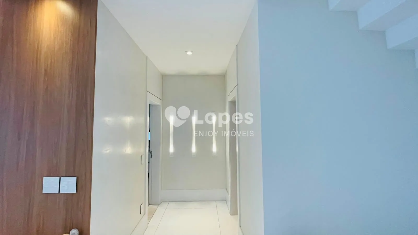 Furnished house with 5 en-suite bedrooms 600 m² — photo 4