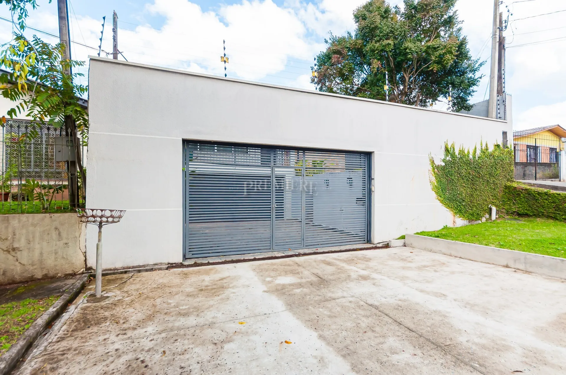 230 m² unfurnished apartment with 4 bedrooms and private garden — photo 39