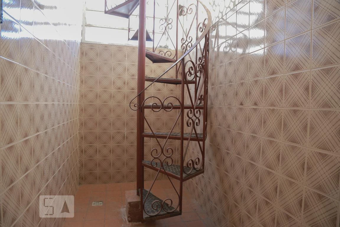 Casa com cozinha separada, 4 quartos e 3 banheiros — photo 38
