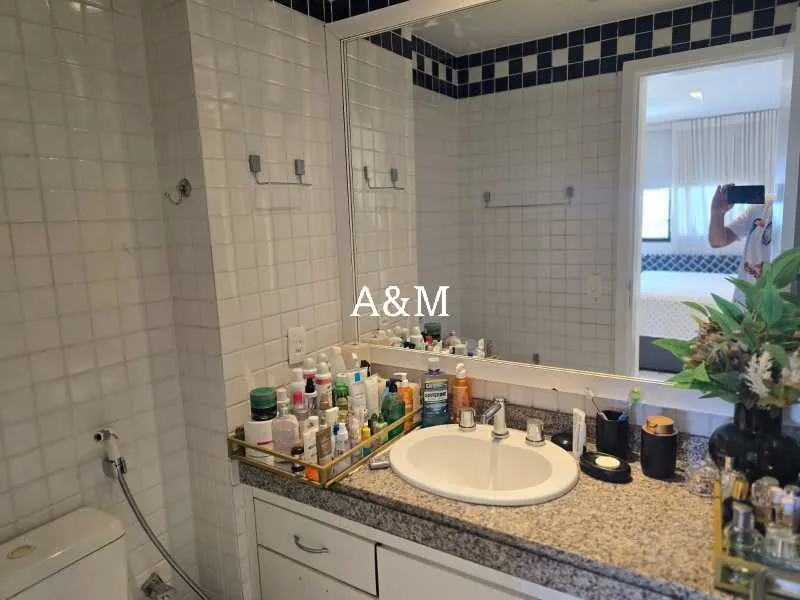 Furnished apartment with 2 bedrooms and 3 bathrooms — photo 18