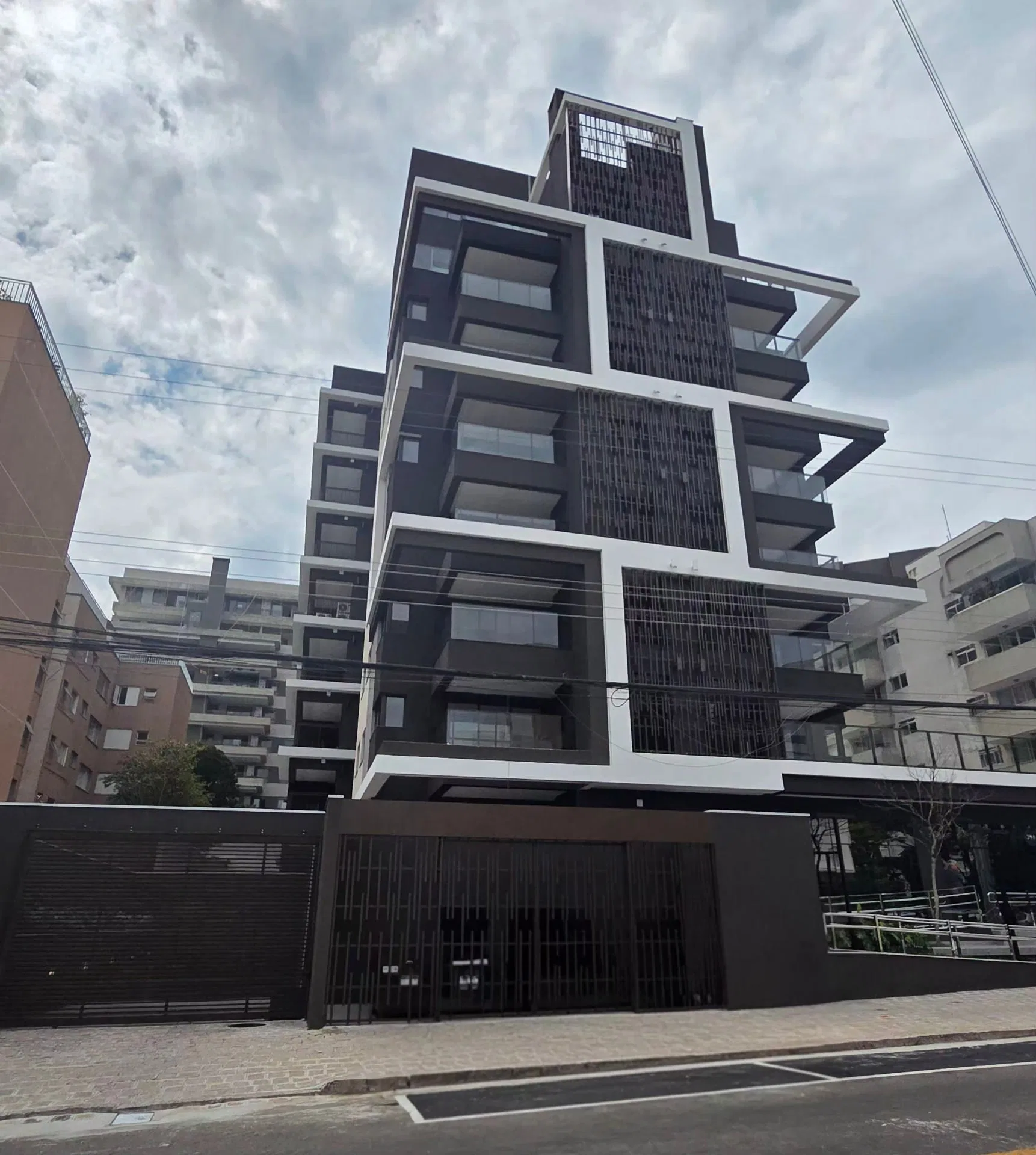 One-bedroom apartment with a private pool in Curitiba — photo 4
