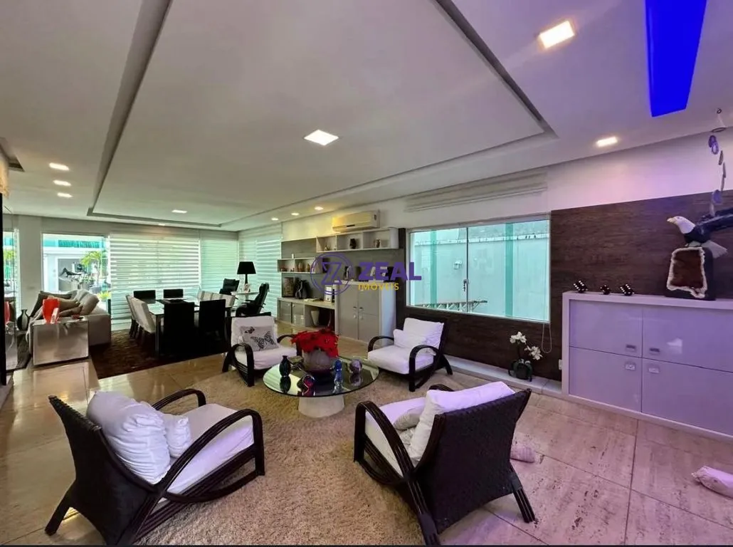 House with enclosed balcony and built-in grill — photo 19
