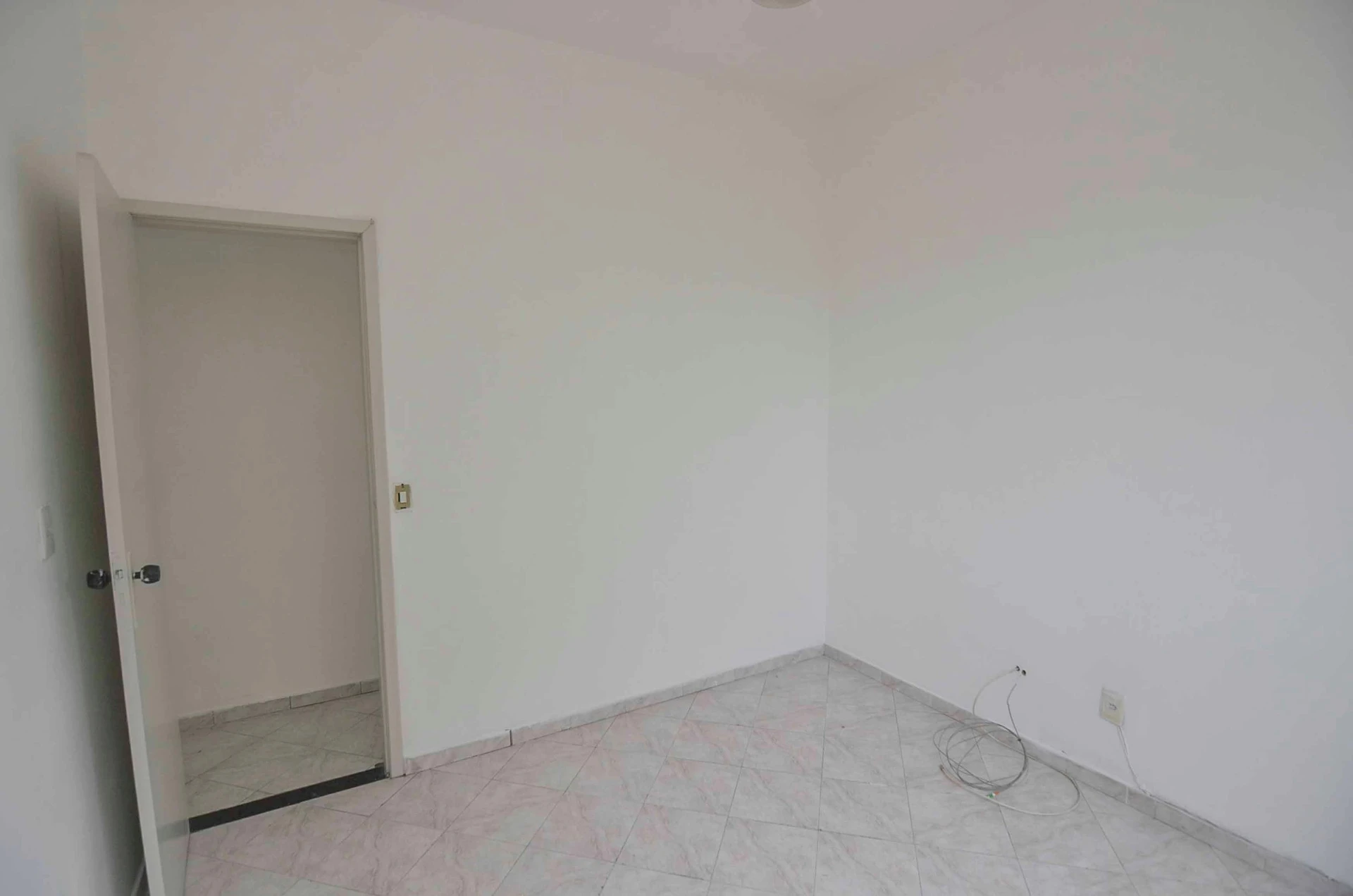 Квартира: 3 спальні, 90 м² — photo 22