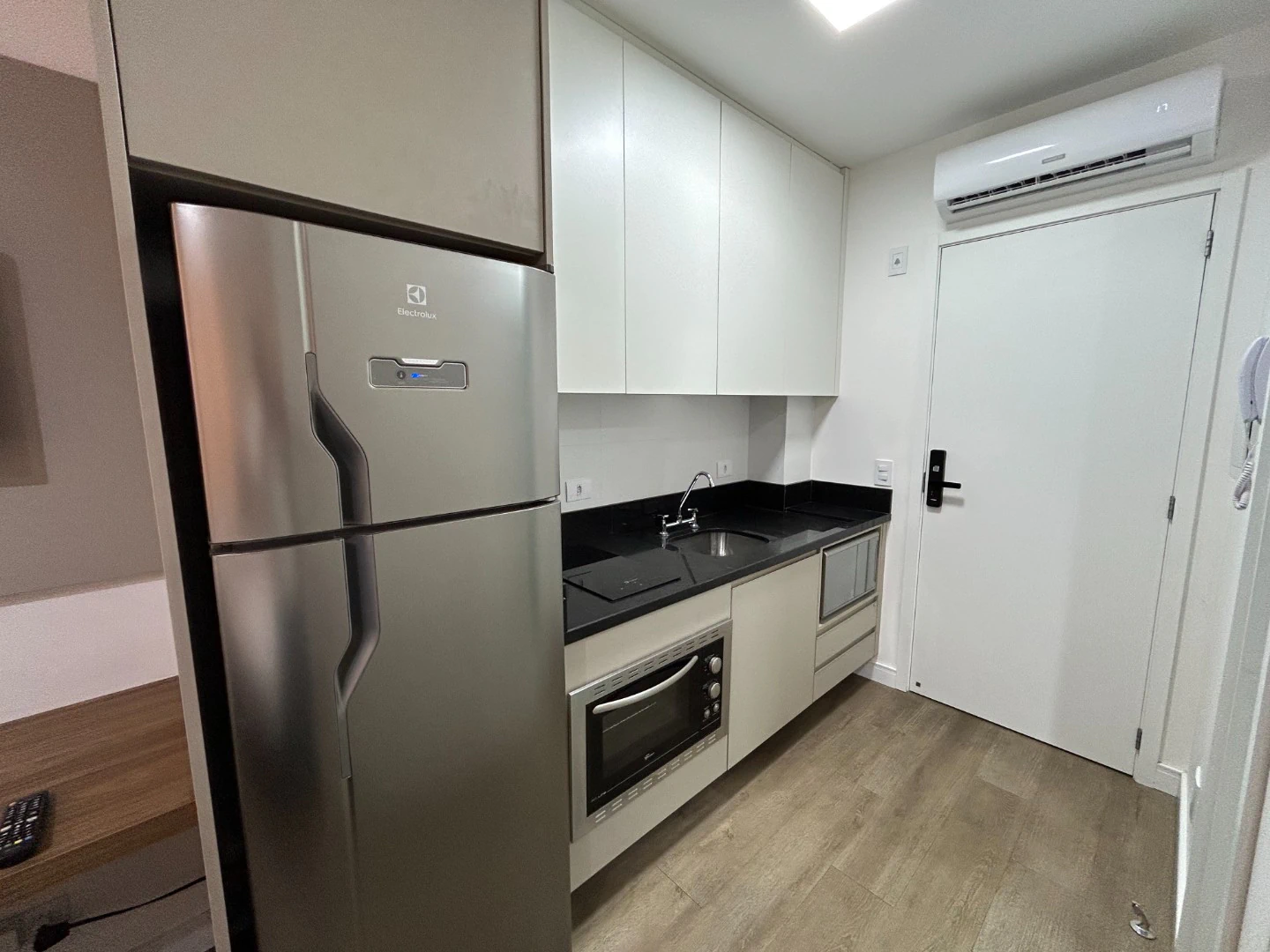 Furnished studio, 20 m², with a dryer — photo 3