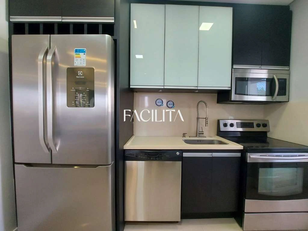 245 m² apartment with 4 bedrooms and 3 bathrooms — photo 2