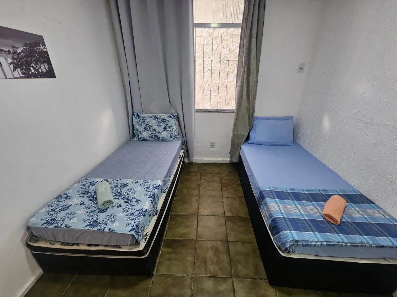 Furnished 2-bedroom apartment with a gas mini-kitchen — photo 18