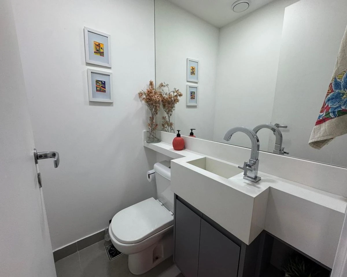 Furnished 3-bedroom apartment with open-plan kitchen — photo 26