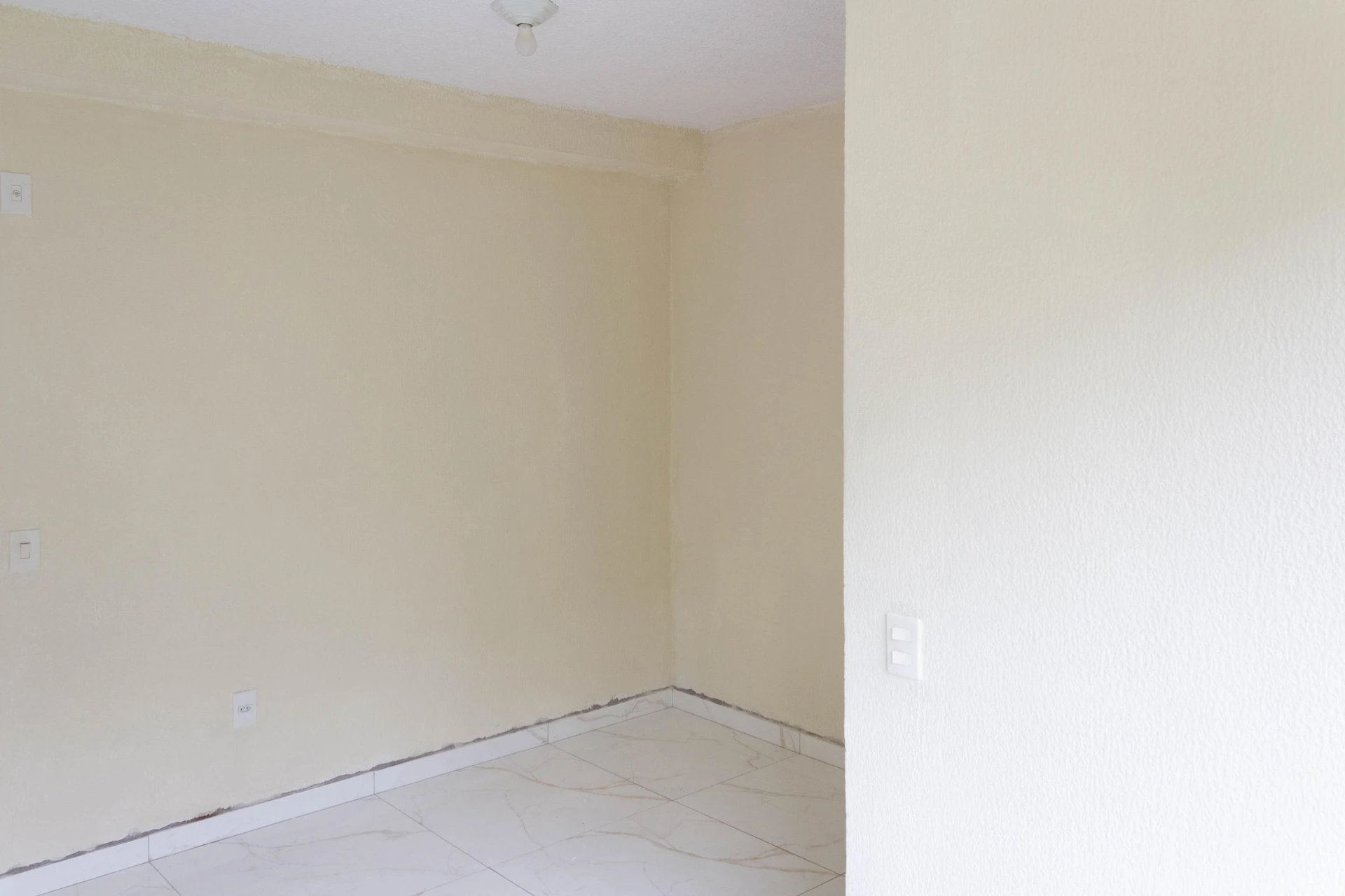 2-bedroom apartment with a park view — photo 37