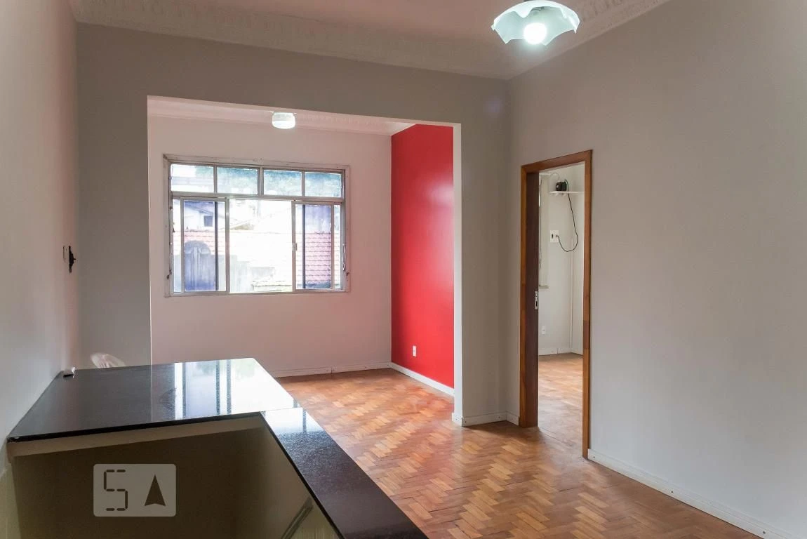 Ванна та 3 спальні: будинок 90 м²