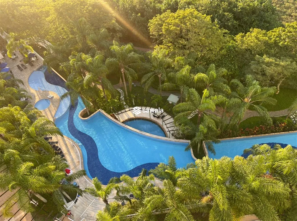 Furnished duplex penthouse with 4 bedrooms and 235 m² — photo 42