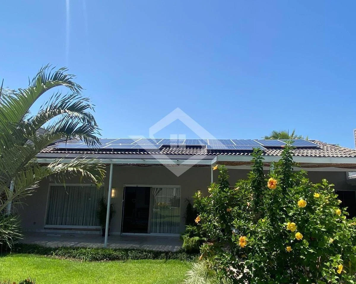 6 quartos e banheira: casa de 1000 m² — photo 4
