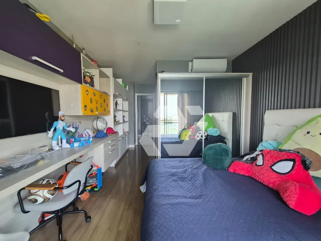Furnished apartment, 233 m², with a walk-in closet — photo 9