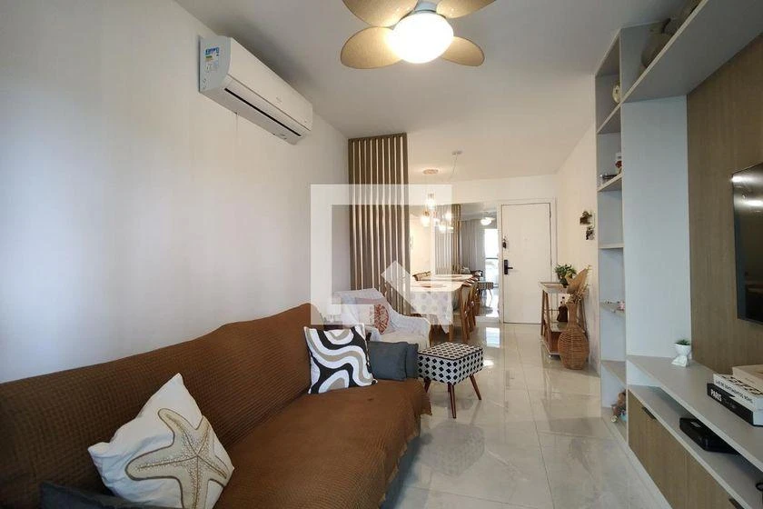 3-bedroom apartment with a walk-in closet — photo 2