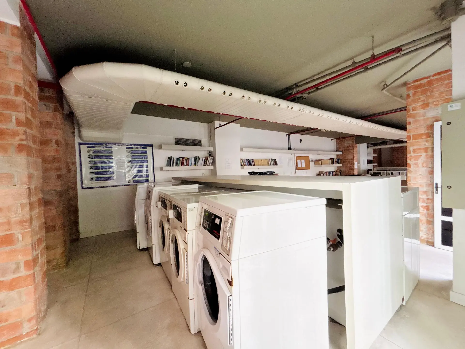 Apartamento mobiliado com cozinha integrada, 1 quarto — photo 39