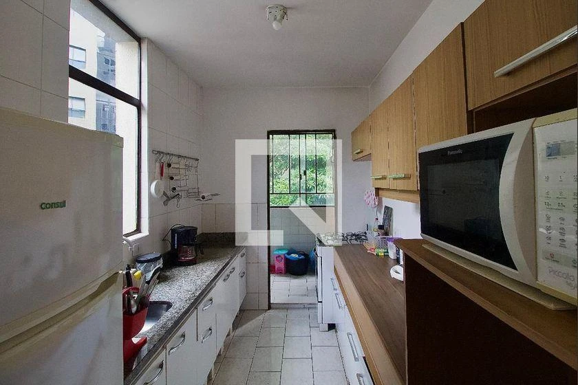 3-bedroom apartment with a home office in Curitiba — photo 11