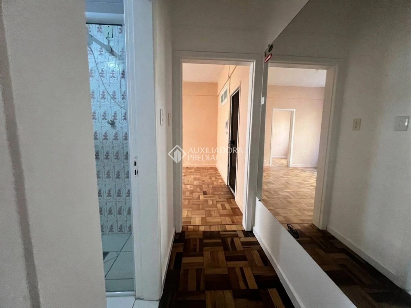 Квартира з 1 спальнею та власною ванною 42 м² — photo 12