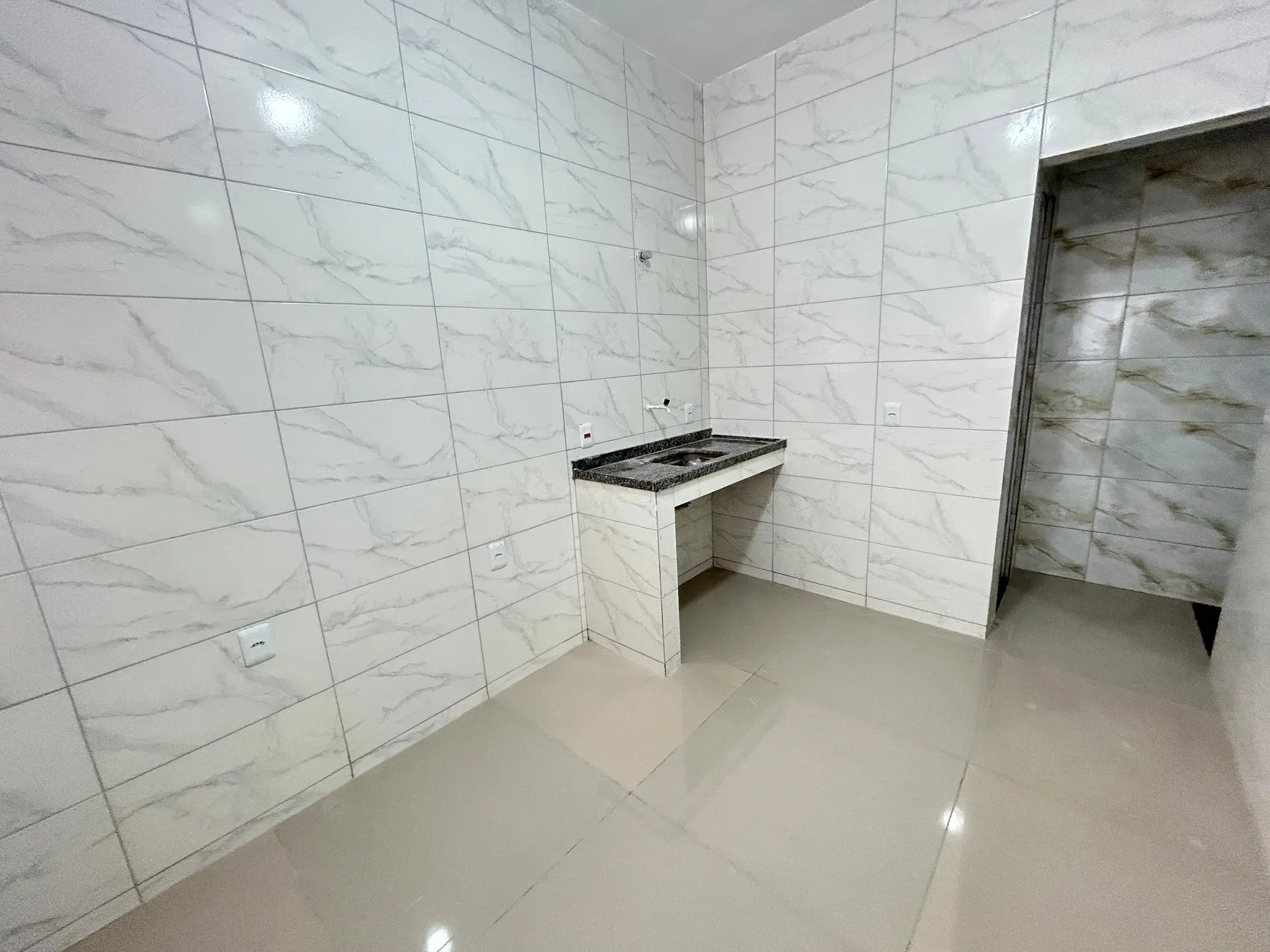 Jacuzzi in a 2-bedroom house, 70 m² — photo 15