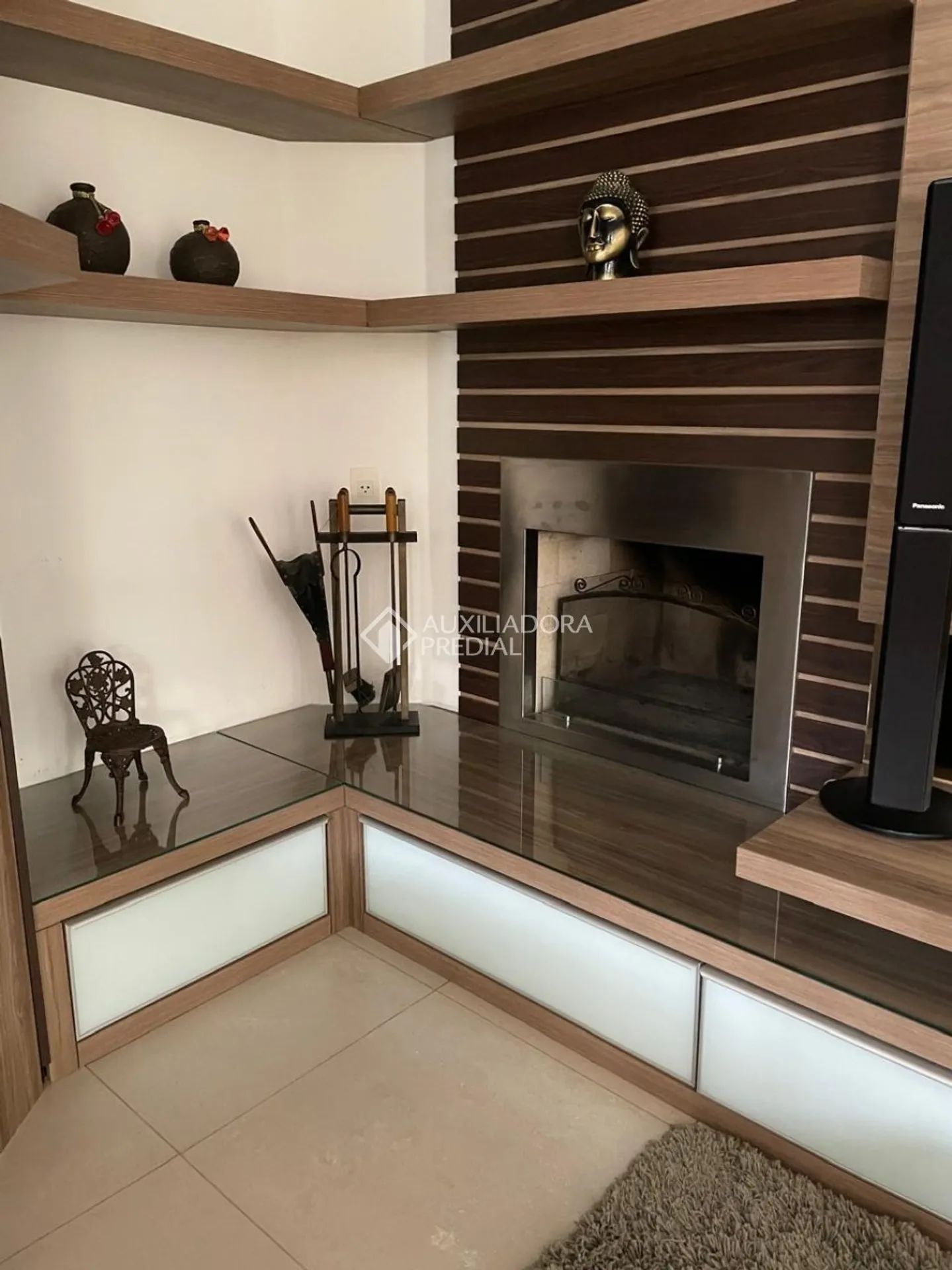 Furnished 350 m² house with an open-plan gas kitchen — photo 40