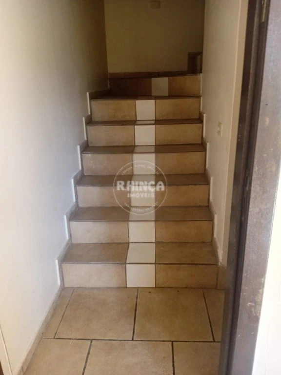 65 m² apartment with ceramic tile in living area — photo 5