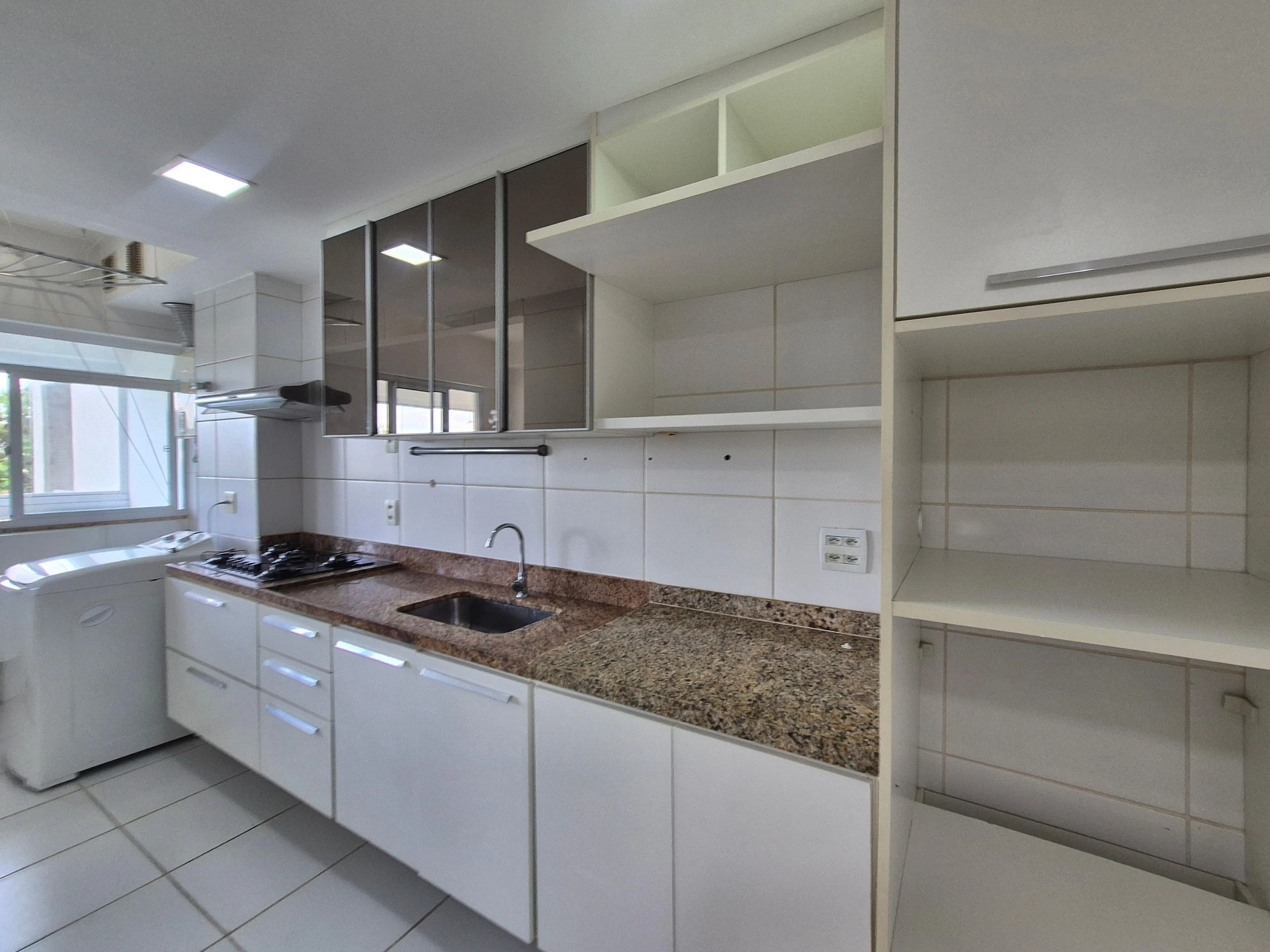 Apartment, 133 m², with a glass-enclosed balcony — photo 33