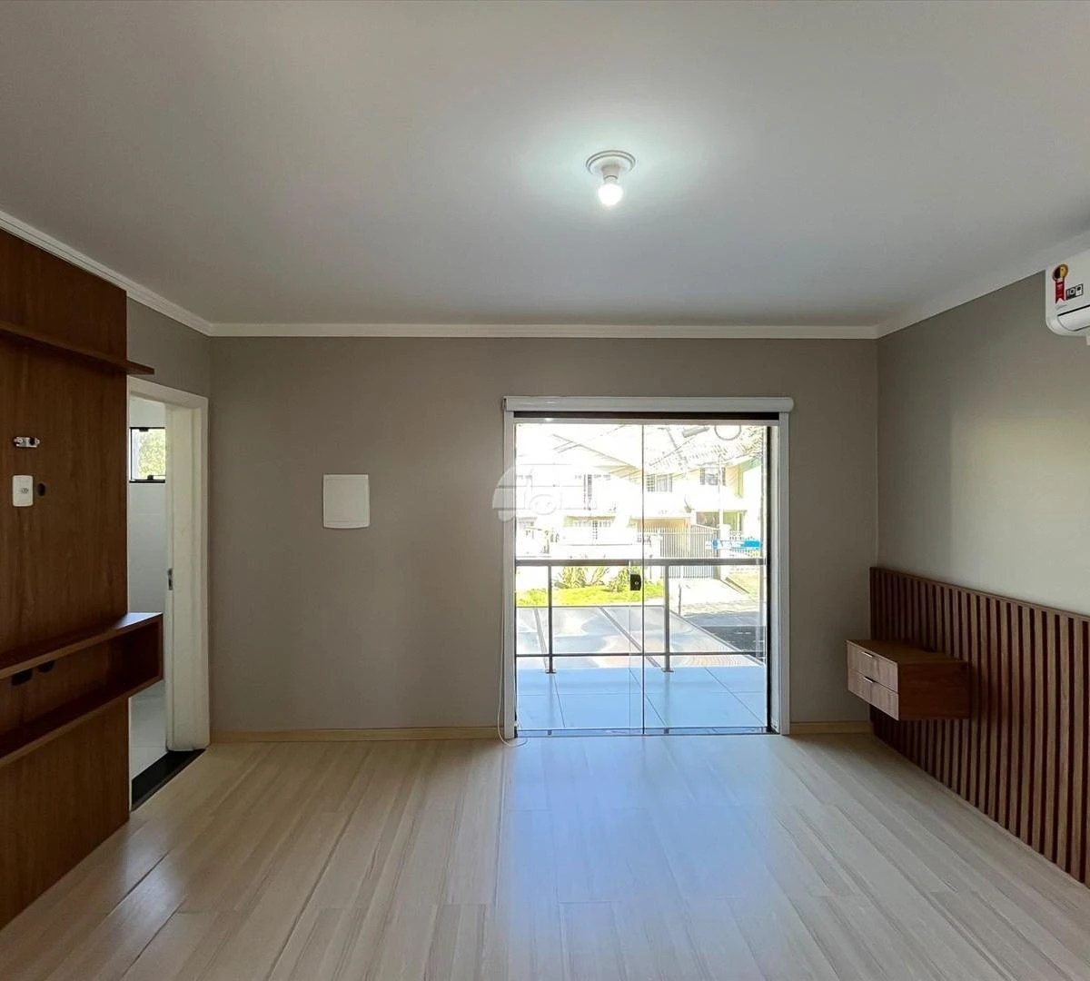 3-bedroom house with a grill on the balcony in Curitiba — photo 3