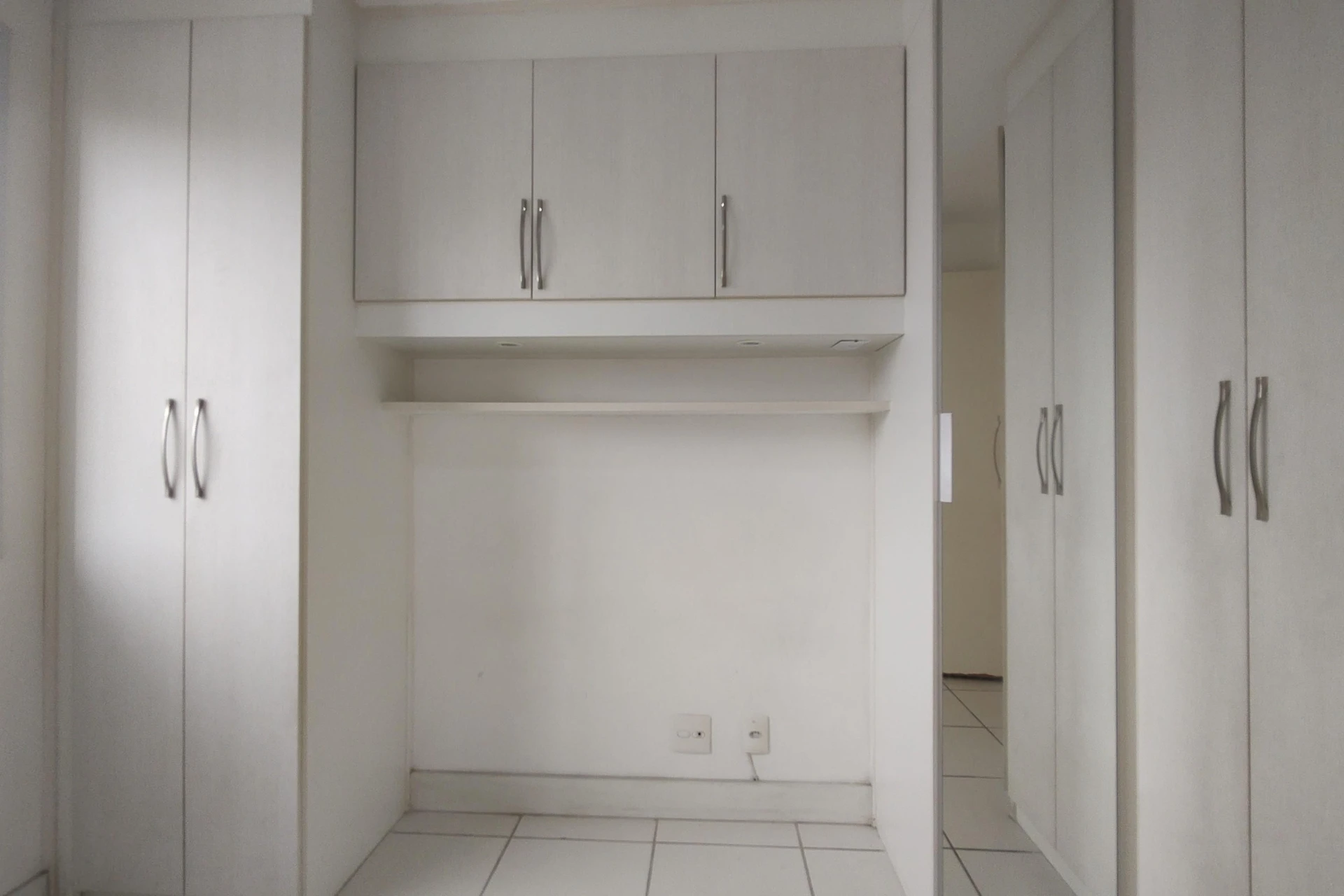 Furnished apartment with 3 bedrooms and 2 parking spots — photo 46
