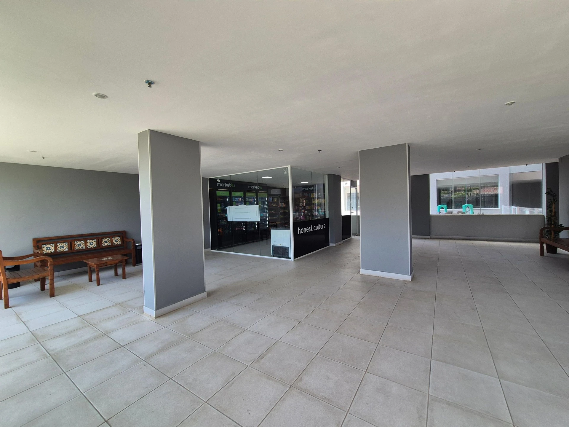 Mountain view in a one-bedroom apartment, 54 m² — photo 3