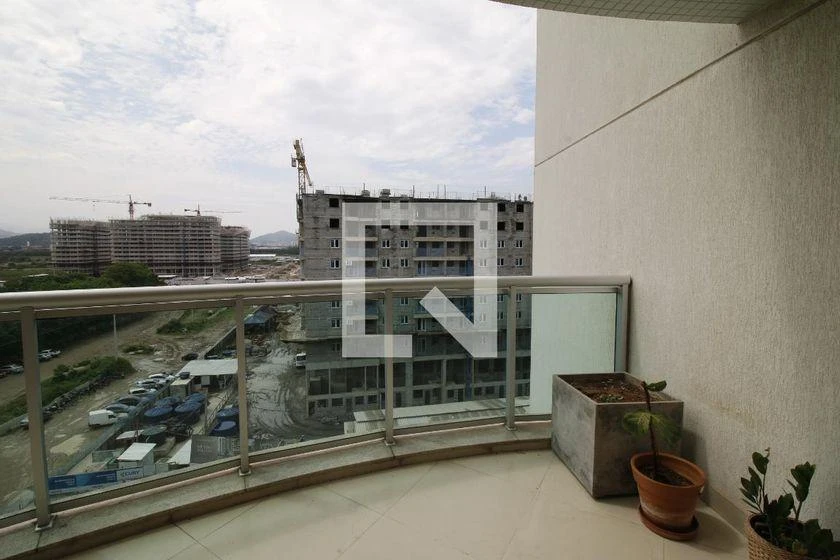2-bedroom apartment with a mountain view in Rio de Janeiro — photo 25