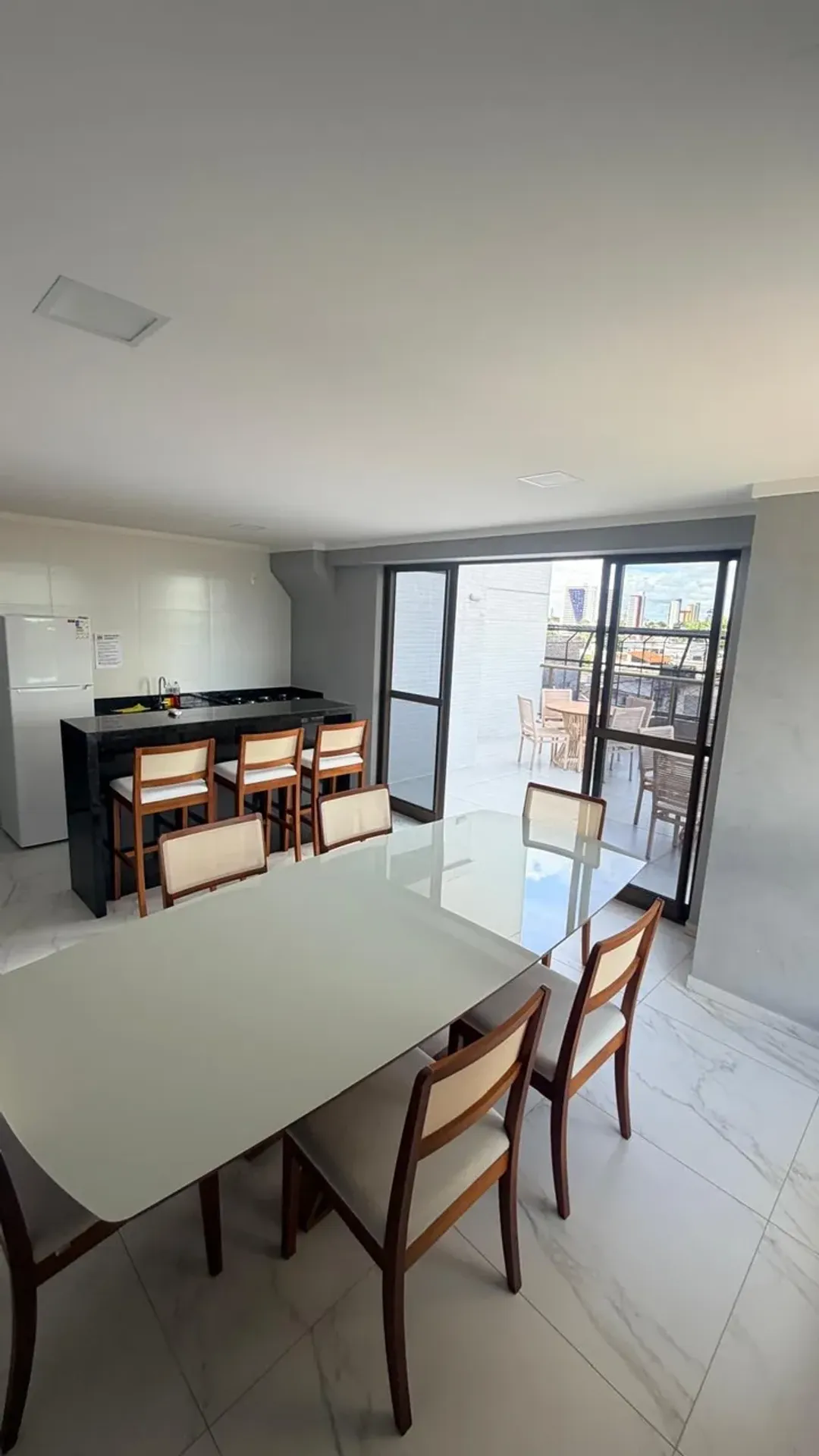 Квартира с 2 спальнями, 60 м² и 1 парковкой