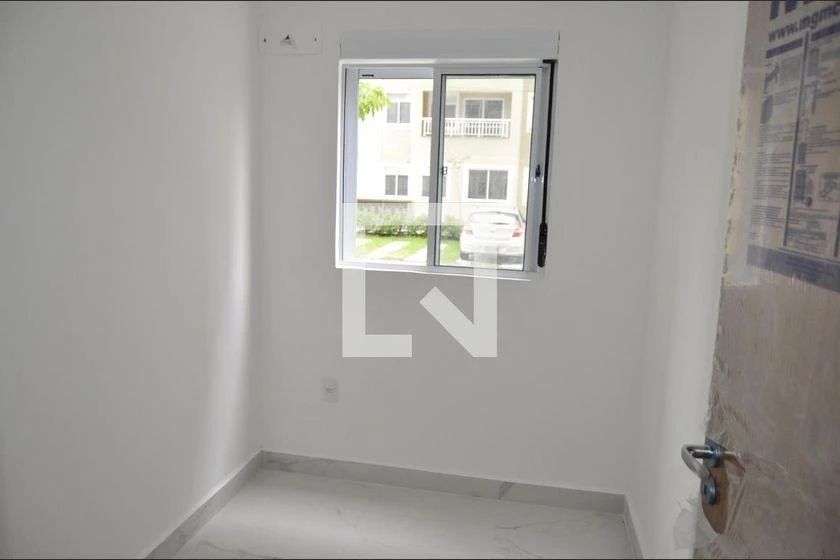 Apartamento de 2 quartos em condomínio com piscina — photo 15
