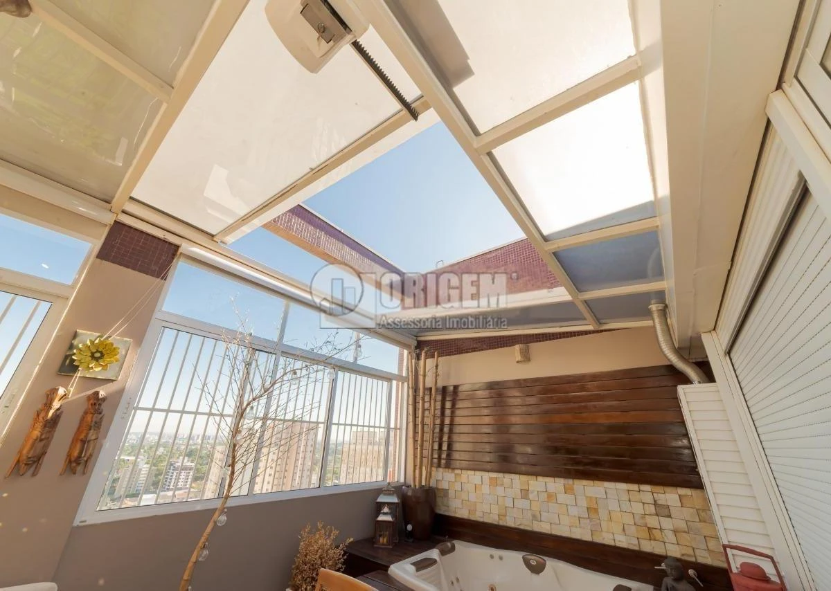 Furnished 216 m² apartment with 3 en-suites — photo 27