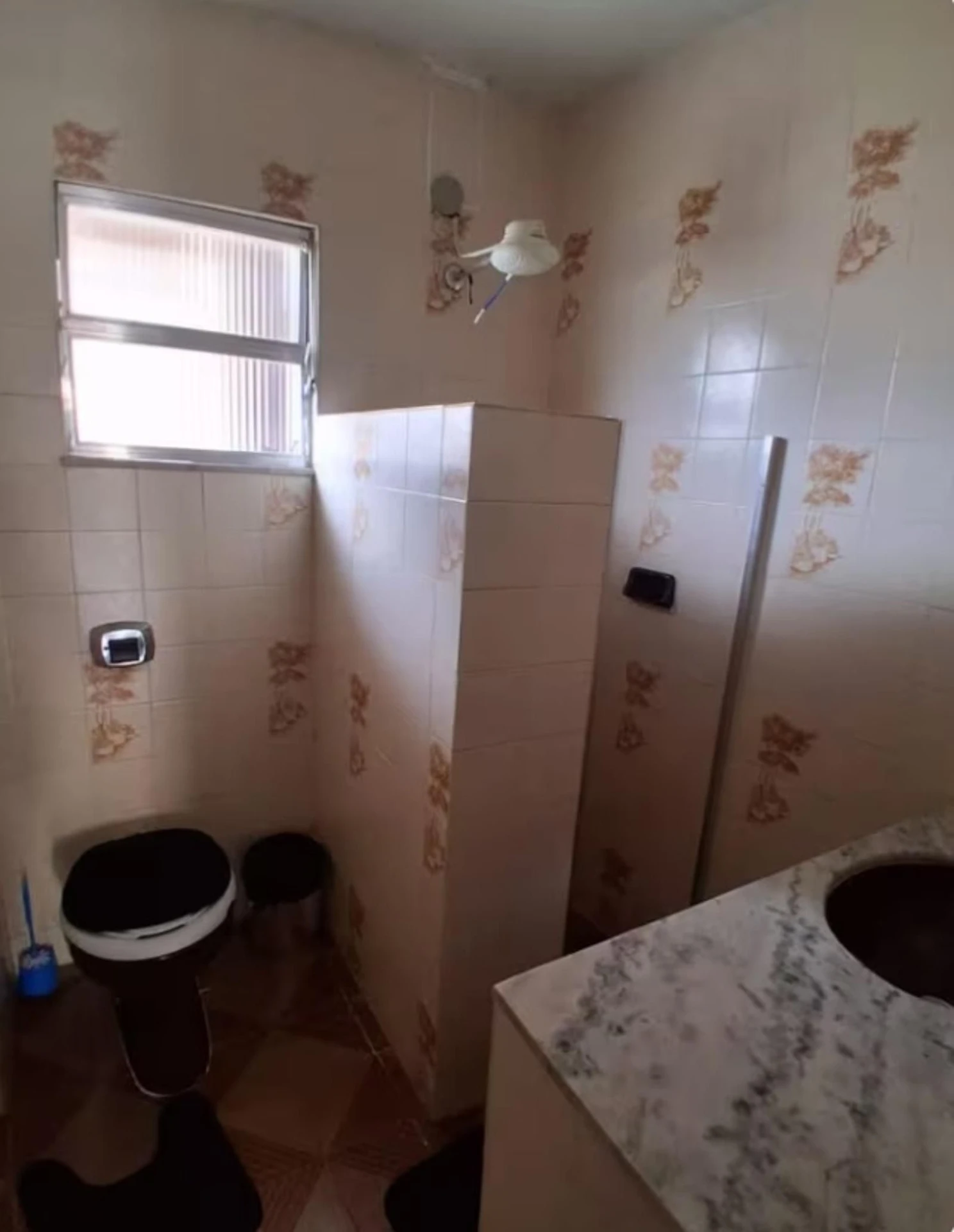 Furnished 2-bedroom apartment with 1 bathroom no parking — photo 11