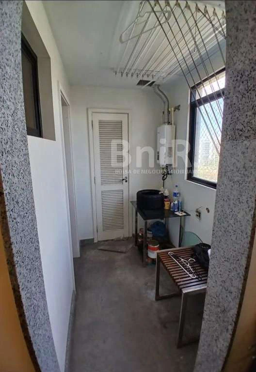 Apartamento de 2 dormitorios con balcón acristalado — photo 6