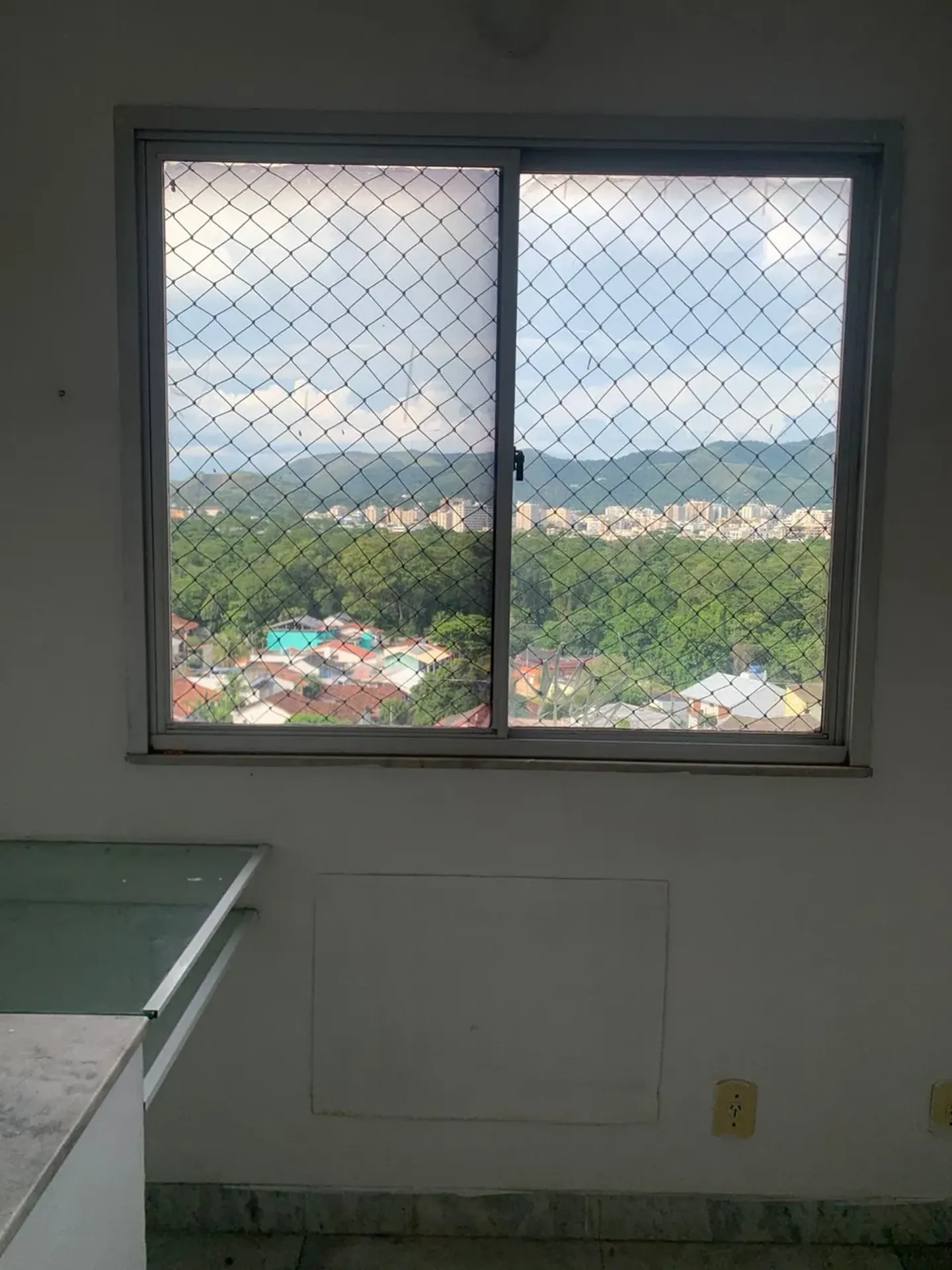 Apartment on the 11th floor with a mountain view — photo 25