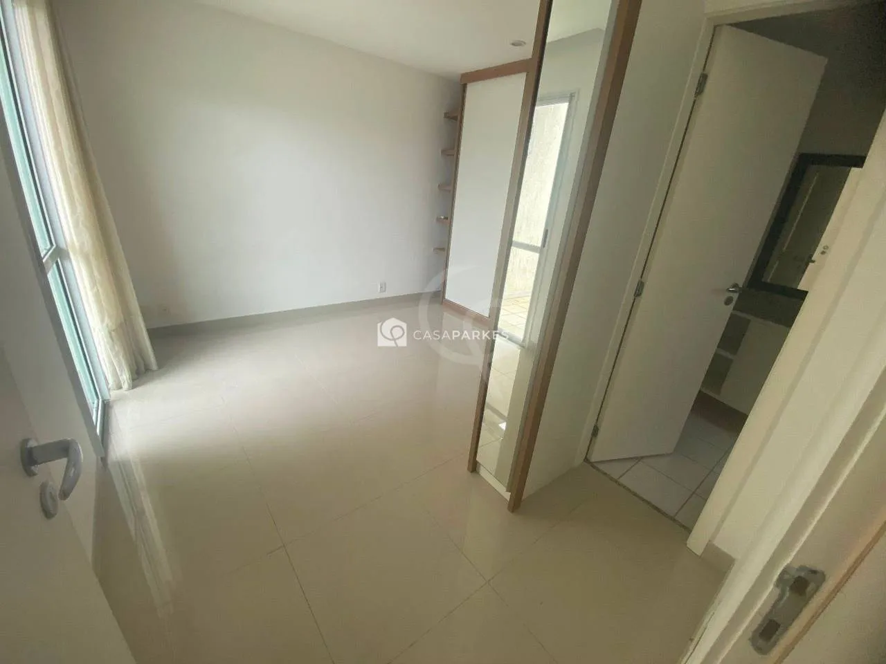 Apartment on the 9th floor with a glass-enclosed balcony — photo 26