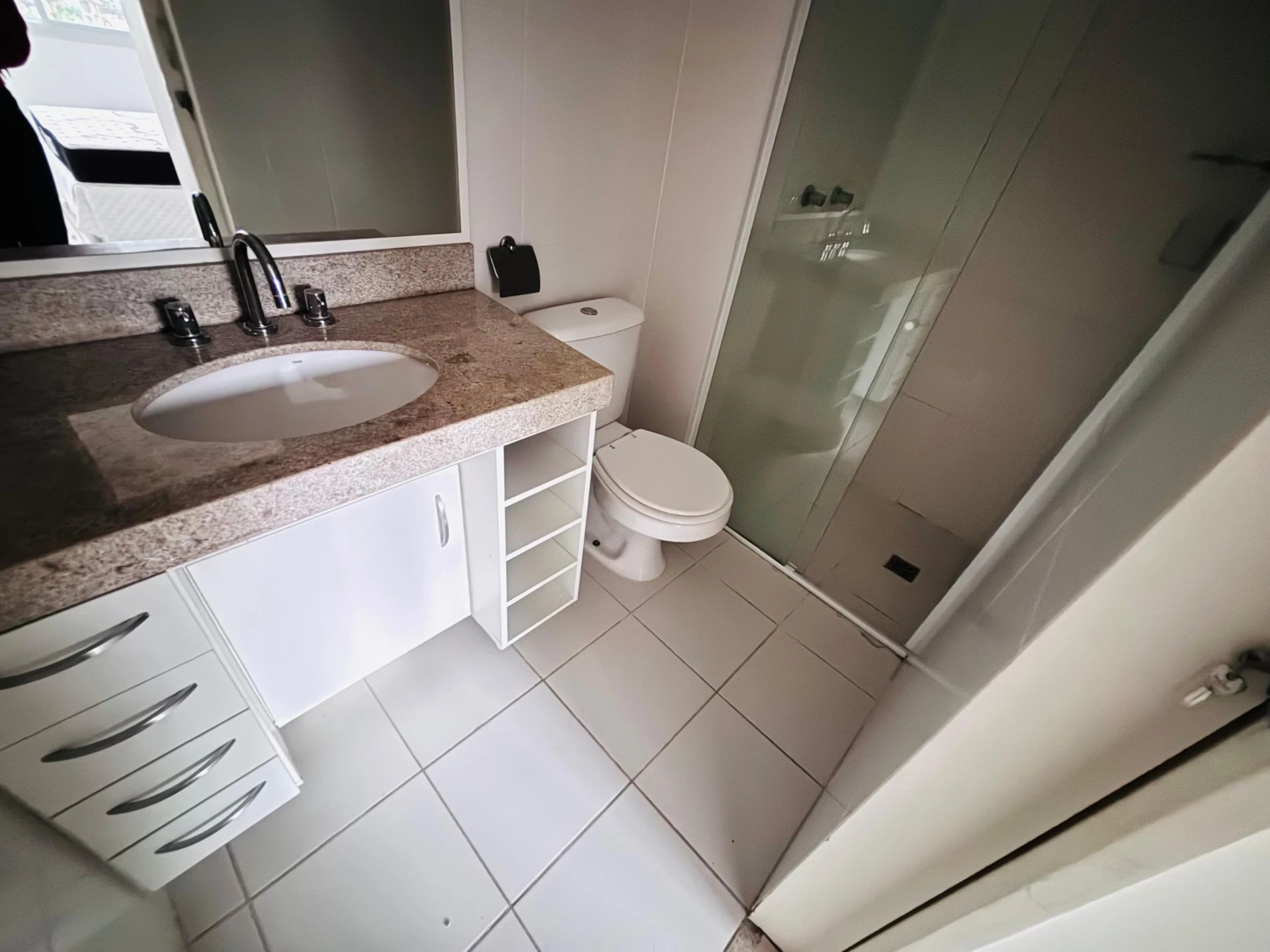 Furnished 2-bedroom apartment with separate kitchen — photo 13