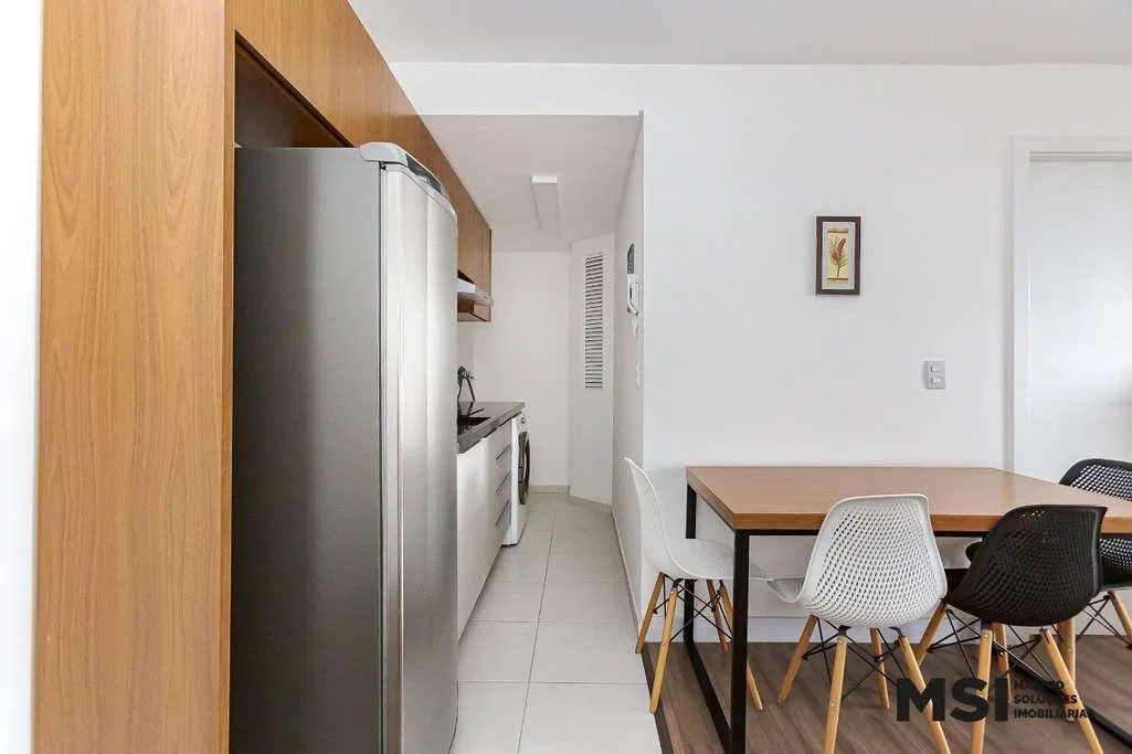 One-bedroom apartment with a washing machine in Curitiba — photo 3